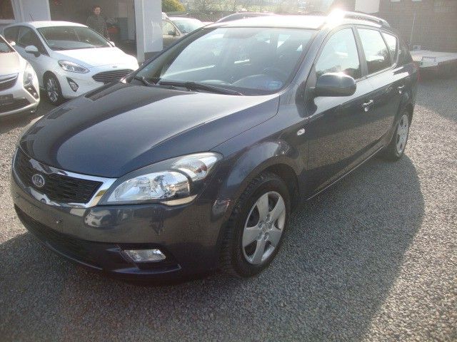 Kia ceed Sportswagon 182.000 km 1.650 &euro; Engelskirchen-Loope 51766