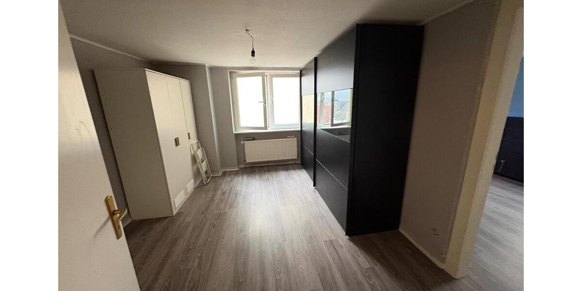 Dachgeschoßwohnung Hagen Hagen-Mitte - 3 Zimmer, 80 m&sup2;, 600&euro; | Angebot:26464146