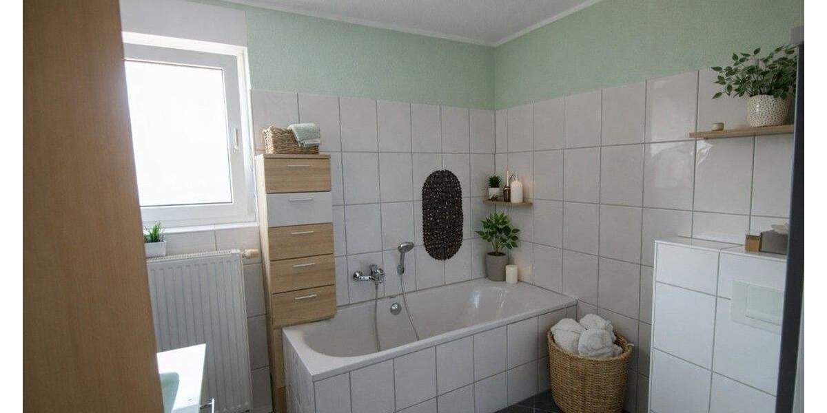 Doppelhaushälfte Solingen Solingen-Mitte - 5 Zimmer, 147 m&sup2;, 450.000&euro; | Angebot:24836304