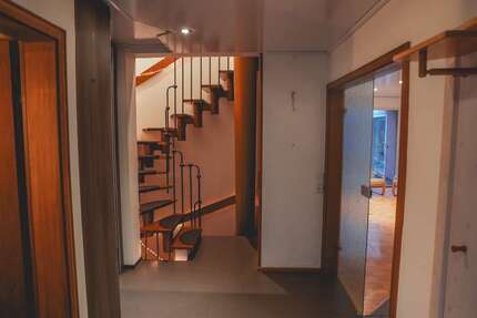 Haus zum Kaufen in Overath 495.000 € 193 m² 5 zimmer