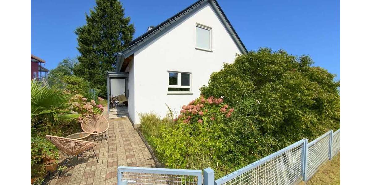 Etagenwohnung Solingen Burg - 4 Zimmer, 113 m&sup2;, 1.442&euro; | Angebot:27112686