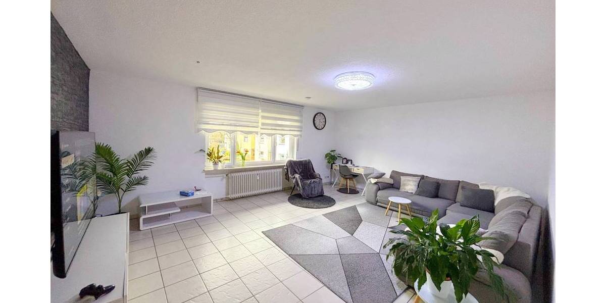 Großzügige Eigentumswohnung in Rheindorf 4 zimmer