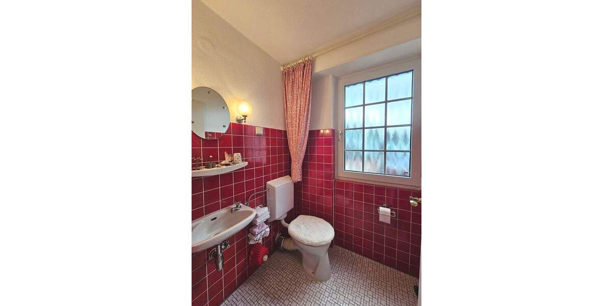 Exklusiver Atrium-Bungalow mit Gartenfläche in begehrter Lage von Sprockhövel-Haßlinghausen 5 zimmer