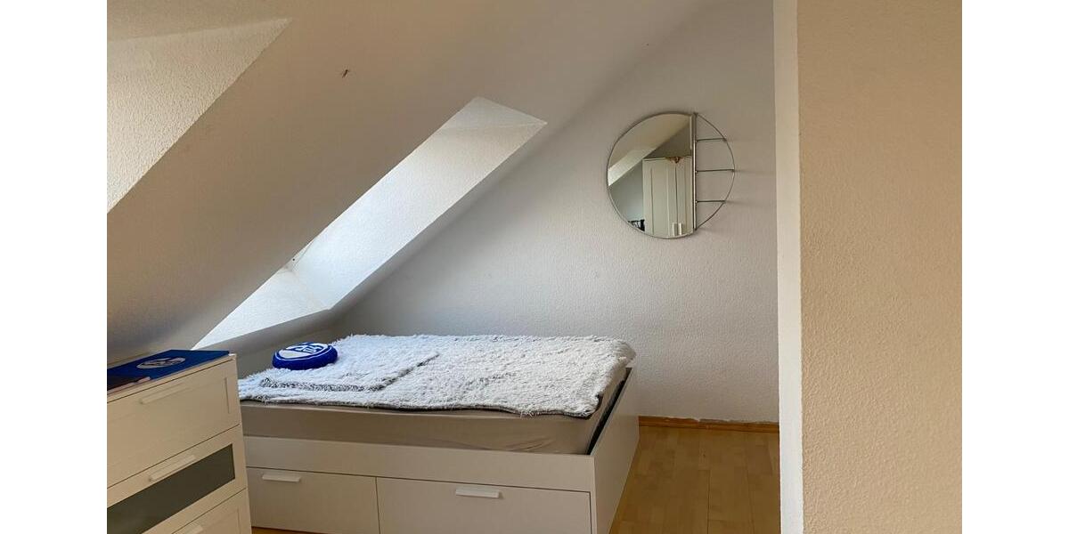 Dachgeschoßwohnung Wuppertal Gemarkung Barmen - 2 Zimmer, 65 m&sup2;, 110.000&euro; | Angebot:26383130