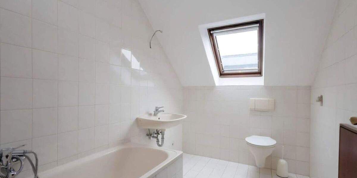 Etagenwohnung Odenthal Glöbusch - 4 Zimmer, 135 m&sup2;, 1.950&euro; | Angebot:25804038