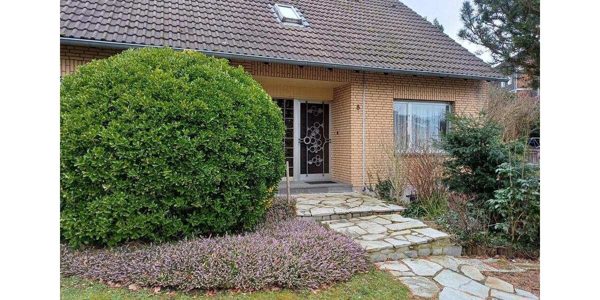 Einfamilienhaus Ratingen Homberg - 6.5 Zimmer, 145 m&sup2;, 2.025&euro; | Angebot:26162644