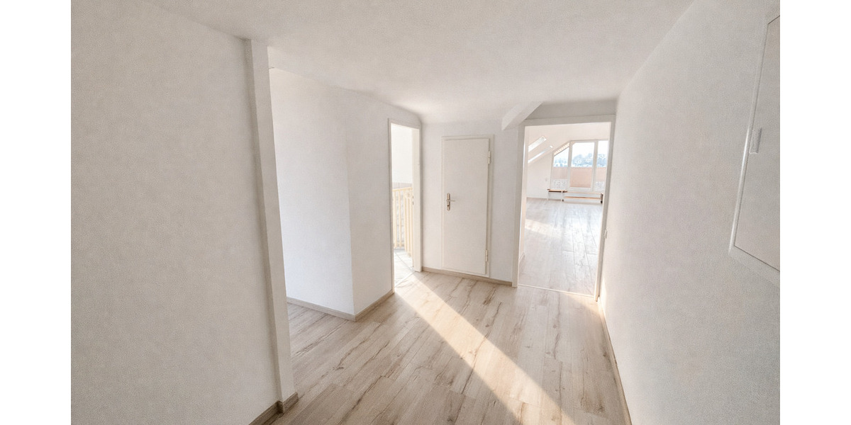Etagenwohnung Wuppertal Langerfeld - 4 Zimmer, 134 m&sup2;, 999&euro; | Angebot:25643815