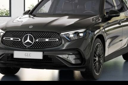 Mercedes-Benz GLC 220 9.900 km 68.490 € Düsseldorf 40470