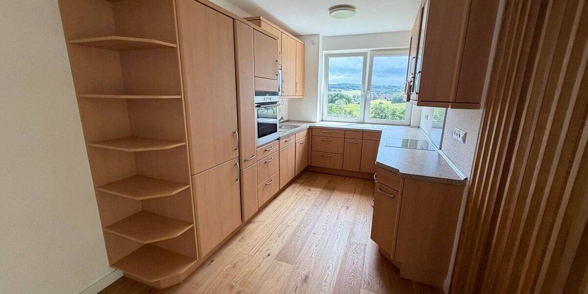 Etagenwohnung Hattingen Blankenstein - 4 Zimmer, 139 m&sup2;, 1.800&euro; | Angebot:26863059