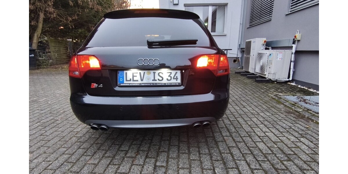 Audi S4 B7 211.645 km 10.900 &euro; Leverkusen 51373