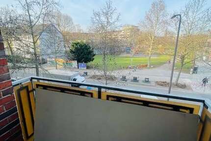 Wohnung zum Mieten in Düsseldorf 825 € 66 m² 3 zimmer