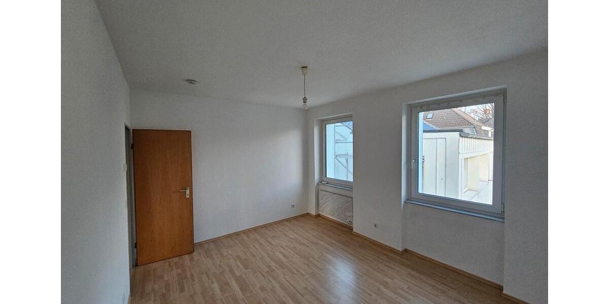 53 m2 Wohnung im 2. OG auf der Barmerstraße 28 in Remscheid 2 zimmer