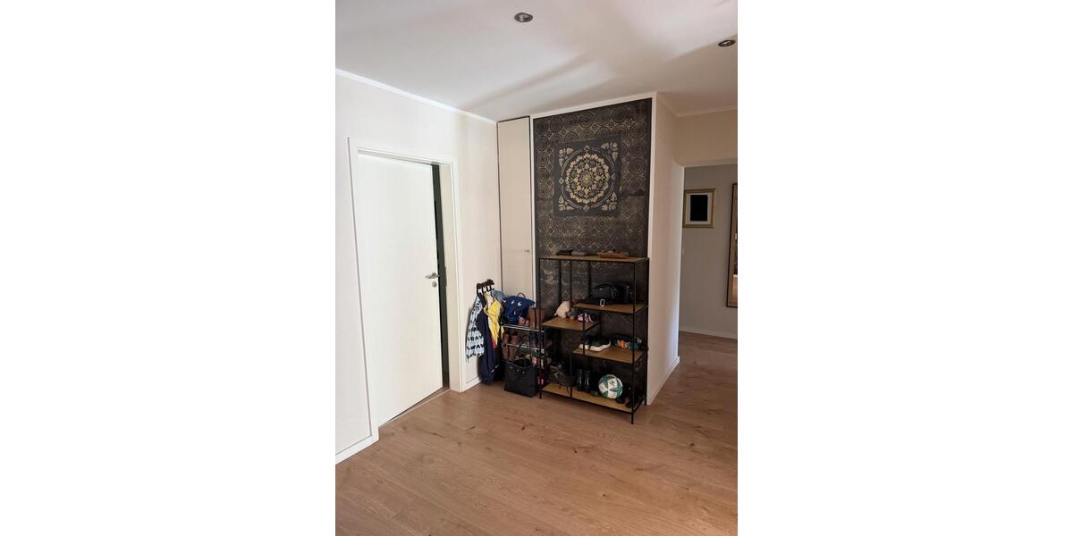 Etagenwohnung Solingen Aufderhöhe - 4 Zimmer, 135 m&sup2;, 499.000&euro; | Angebot:27440014