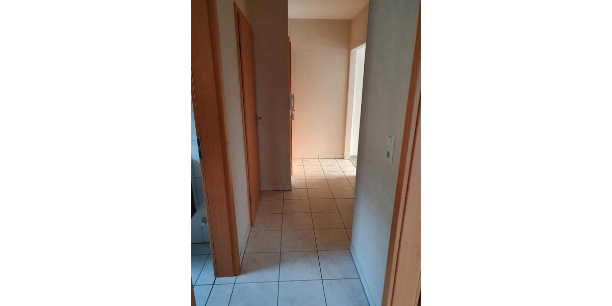 Etagenwohnung Remscheid Lüttringhausen - 4 Zimmer, 80 m&sup2;, 220.000&euro; | Angebot:27425681