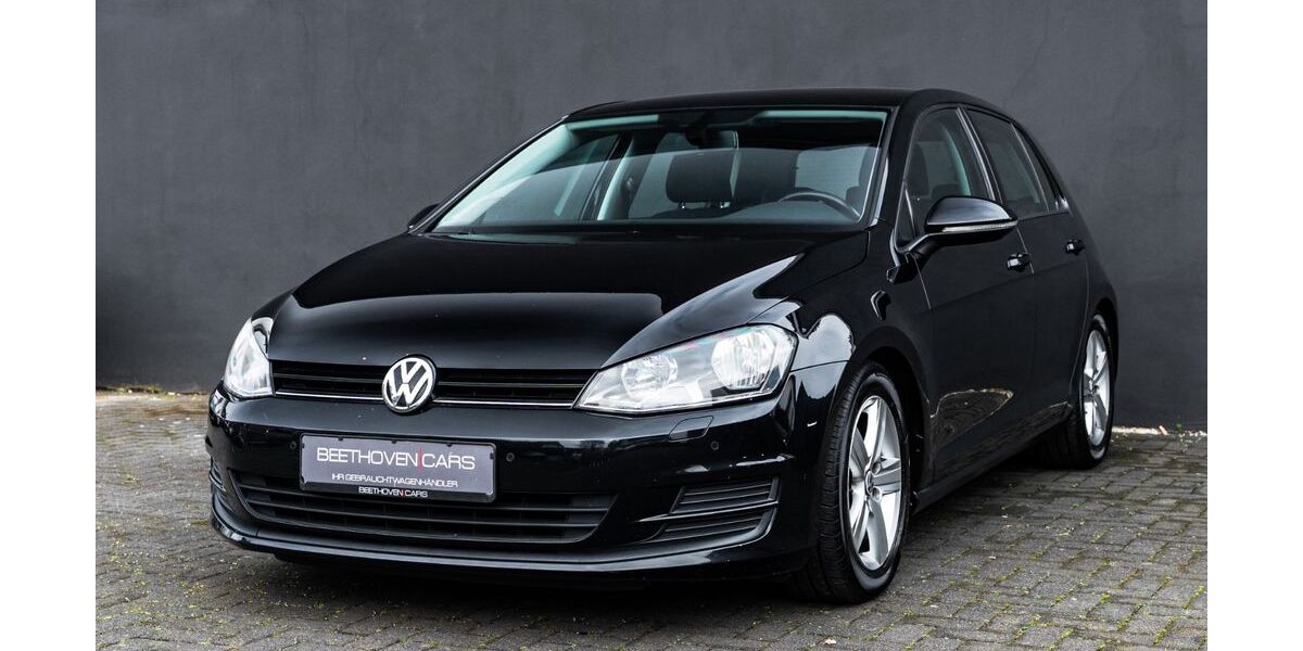 VW Golf 181.000 km 8.500 &euro; Solingen 42655