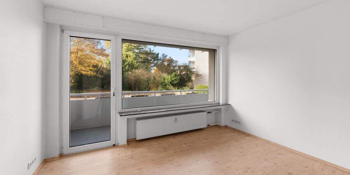 2 Wohnungen zusammengelegt 128 qm+ Balkon+ TG Stellplatz+EG 4 zimmer