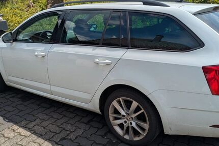 Skoda Octavia 208.000 km 11.500 &euro; Marienheide 51709