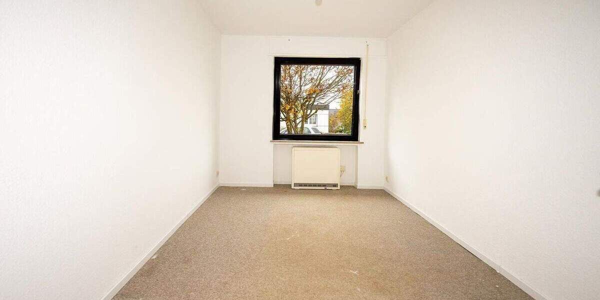 Winkelbungalow mit Einlieger, Doppelgarage, Photovoltaik und schönem Garten 6 zimmer