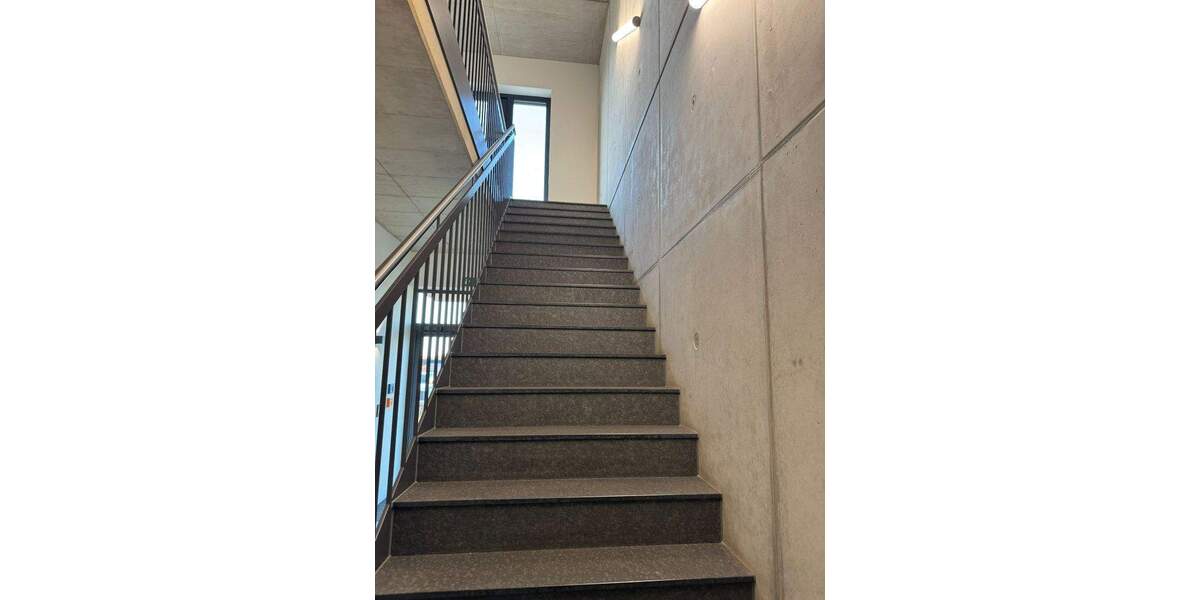 Modernes, komplett möbliertes Büro in Leverkusen - sofort verfügbar zimmer