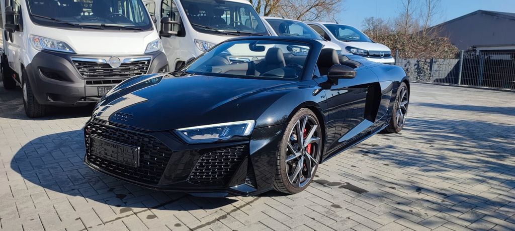 Audi R8 9.000 km 146.000 € Leichlingen 42799