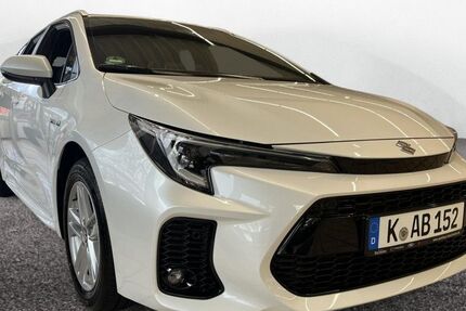 Suzuki Swace 7.879 km 26.350 € Köln 50735