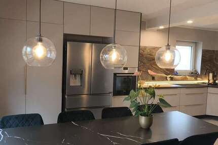 Wohnung zum Kaufen in Düsseldorf 449.000 € 110 m² 5 zimmer