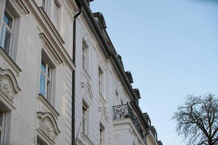 Offmarket Sanierungsobjekt mit Potenzial – Dachausbau & Balkone