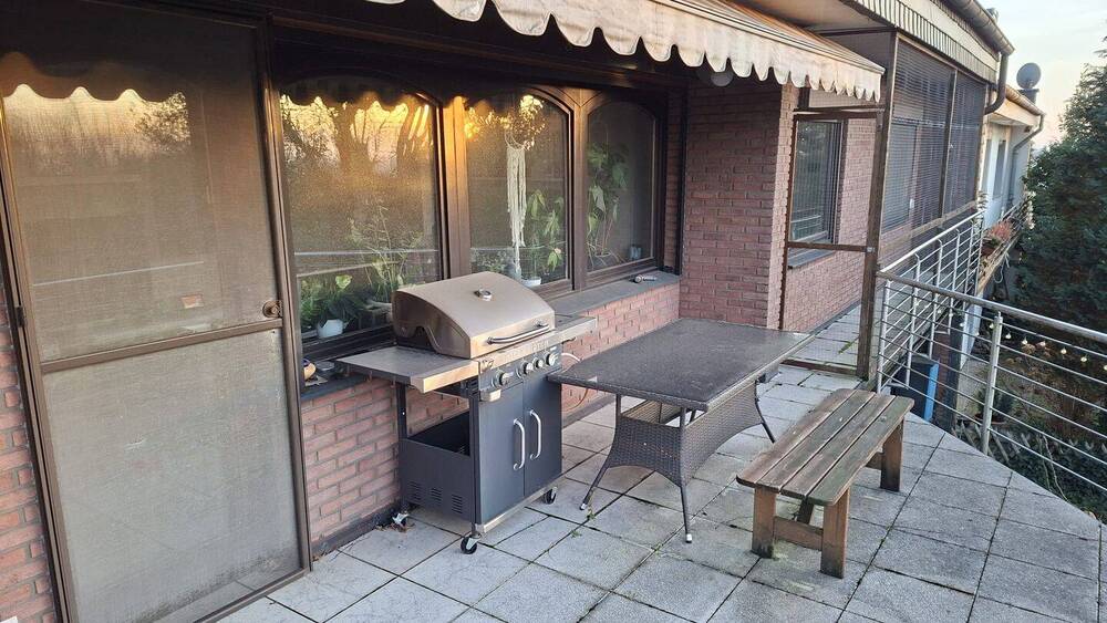 Reihenmittelhaus Velbert Mitte - 7 Zimmer, 160 m&sup2;, 420.000&euro; | Angebot:26258304