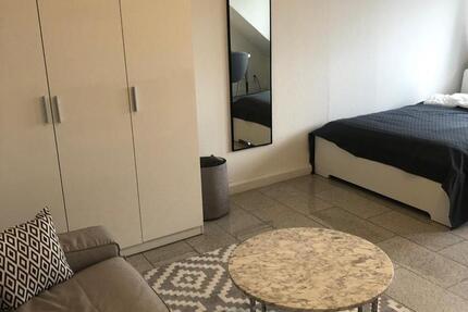 Helles, vollmöbliertes 21qm- WG Zimmer-ab 15.01.2026 4 zimmer