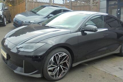 Hyundai IONIQ 6 3.000 km 35.290 € Radevormwald 42477