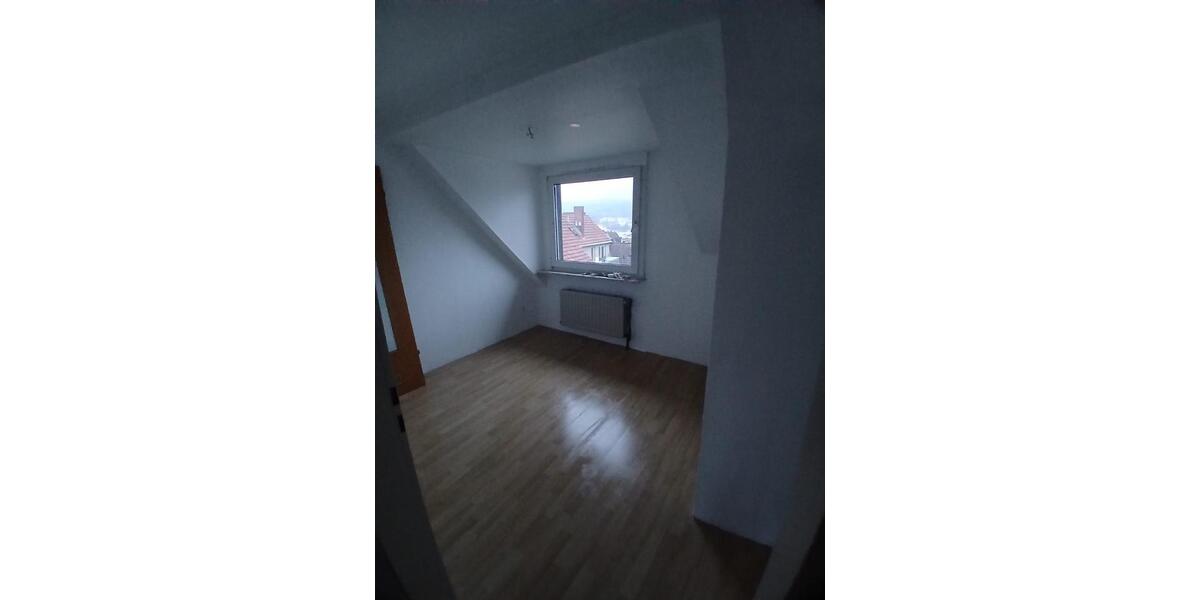 Dachgeschoßwohnung Hagen Hagen-Mitte - 4 Zimmer, 95 m&sup2;, 720&euro; | Angebot:25545645