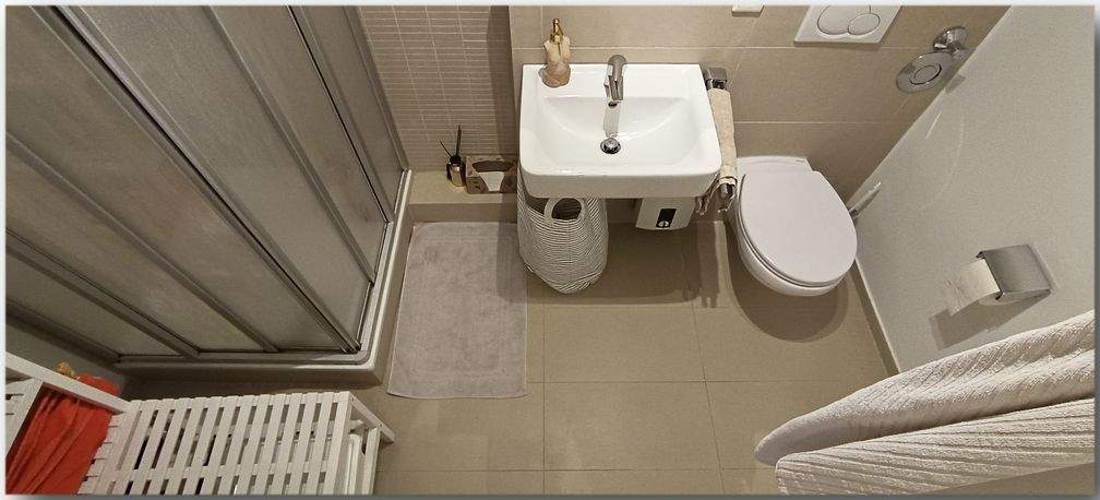 Etagenwohnung Düsseldorf Altstadt - 2 Zimmer, 47 m&sup2;, 1.000&euro; | Angebot:26107066