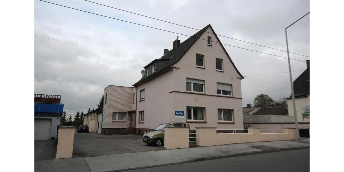 Etagenwohnung Solingen Mitte - 5 Zimmer, 113 m&sup2;, 1.100&euro; | Angebot:26376143