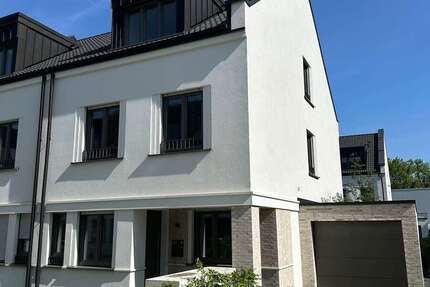 Haus Düsseldorf Stadtbezirk 2 - 8 Zimmer, 174 m&sup2;, 1.790.000&euro; | Angebot:26791700
