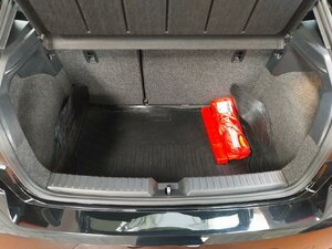 Seat Ibiza FR Pano Navi Virtual SHZ Navi Tempo 40.323 km 17.940 &euro; HAAN 42781