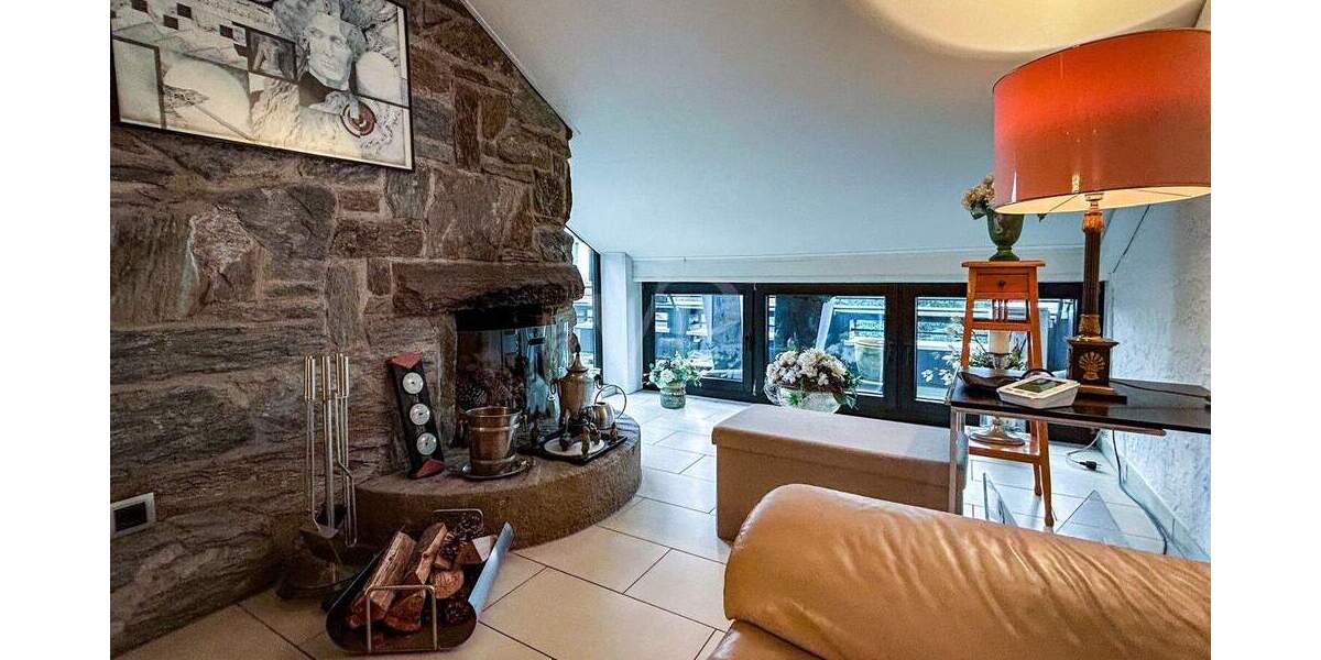 Galerie Wohnung in begehrter Lage von Leichlingen 5 zimmer