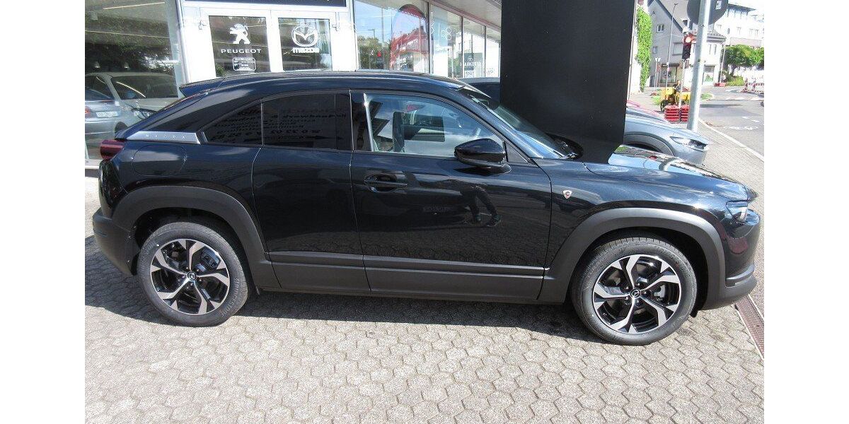 Mazda MX-30 2.257 km 25.999 &euro; Bergisch Gladbach 51465