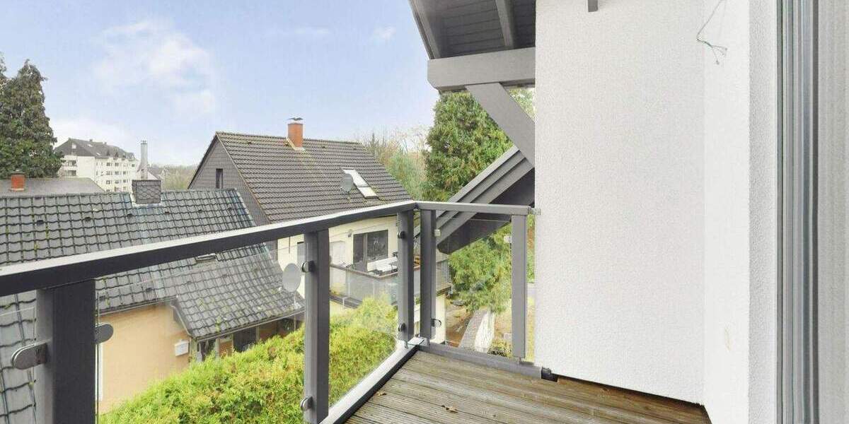 Einfamilienhaus Leverkusen Quettingen - 8 Zimmer, 285 m&sup2;, 989.000&euro; | Angebot:25649677