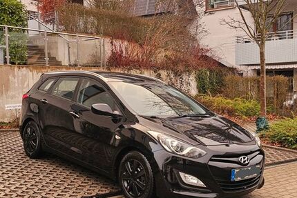 Hyundai i30 105.000 km 6.650 &euro; Wuppertal 42107