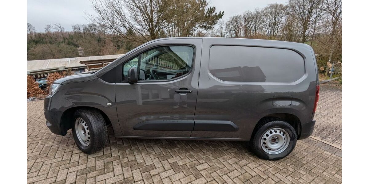Toyota Proace City 30.200 km 13.700 &euro; Hückeswagen 42499