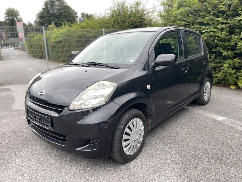 Daihatsu Sirion 177.000 km 2.650 € Wuppertal 42389