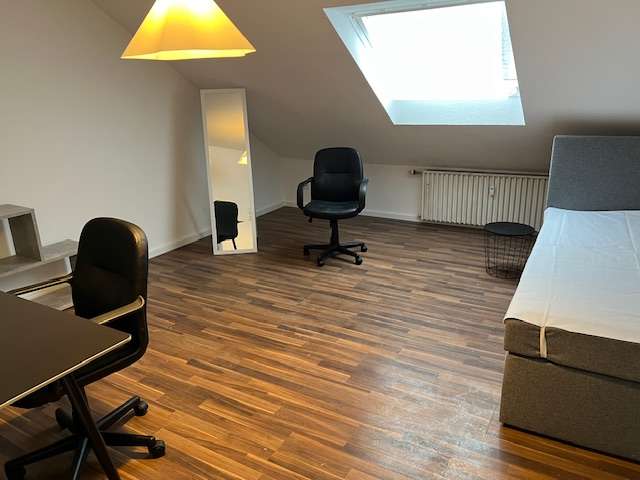 Zimmer Solingen Bech - 1 Zimmer, 560&euro; | Angebot:25791201