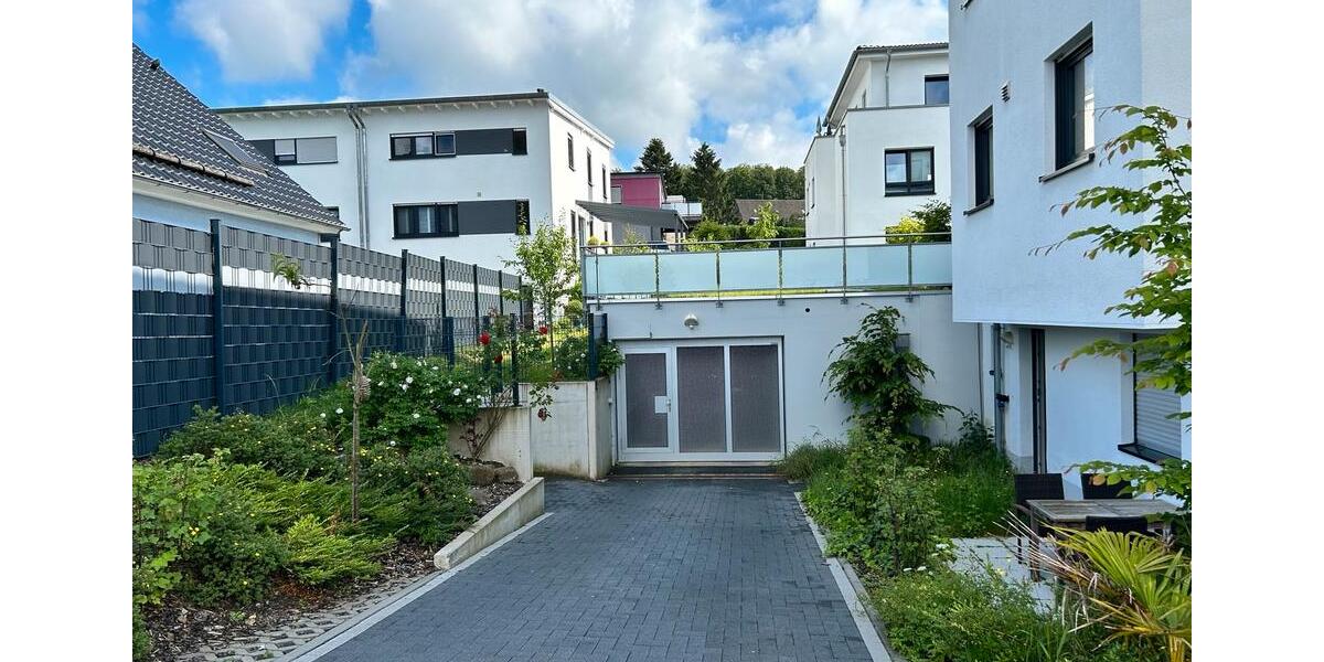 Helle 4-Zimmer Wohnung mit Südbalkon im 1.OG in am Ehrenberg 4 zimmer