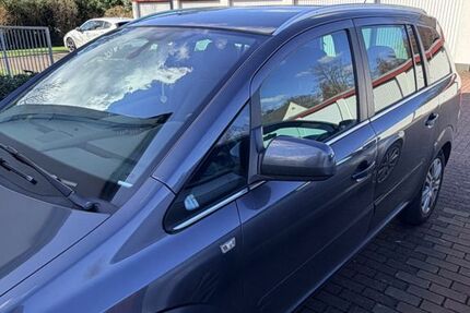 Opel Zafira 125.000 km 3.600 &euro; Hilden 40723