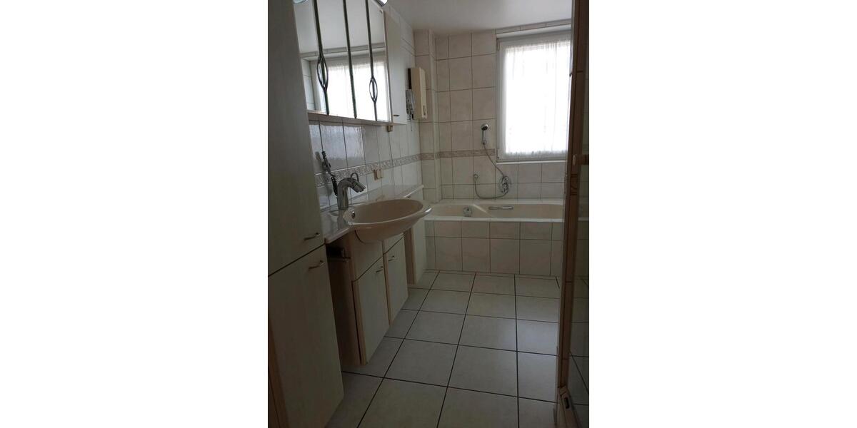 Einfamilienhaus Wipperfürth - 3 Zimmer, 115 m&sup2;, 1.090&euro; | Angebot:26405927