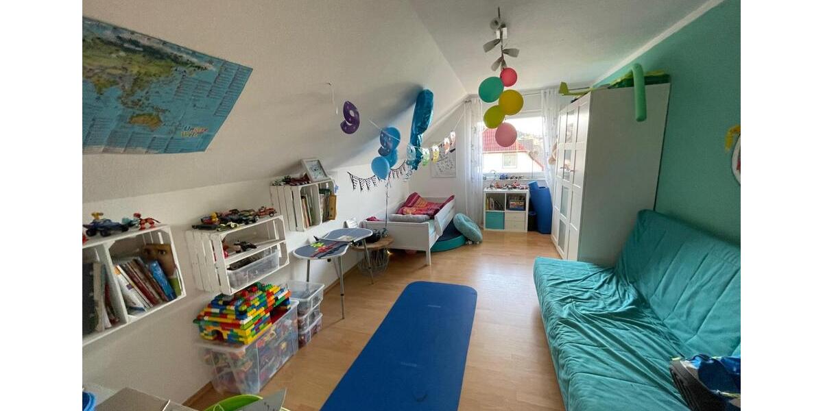 Etagenwohnung Remscheid - 5 Zimmer, 163 m&sup2;, 1.290&euro; | Angebot:25647719