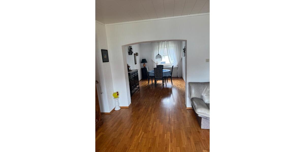 Etagenwohnung Ratingen Homberg - 2 Zimmer, 64 m&sup2;, 180.000&euro; | Angebot:26161126