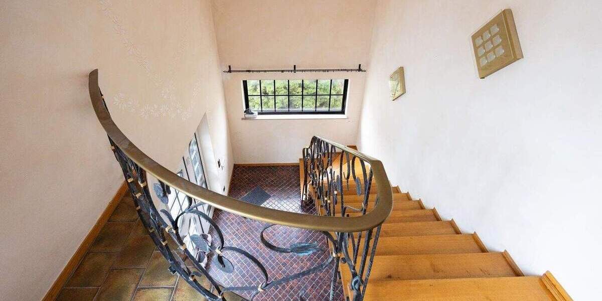 Winkelbungalow mit Einlieger, Doppelgarage, Photovoltaik und schönem Garten 6 zimmer