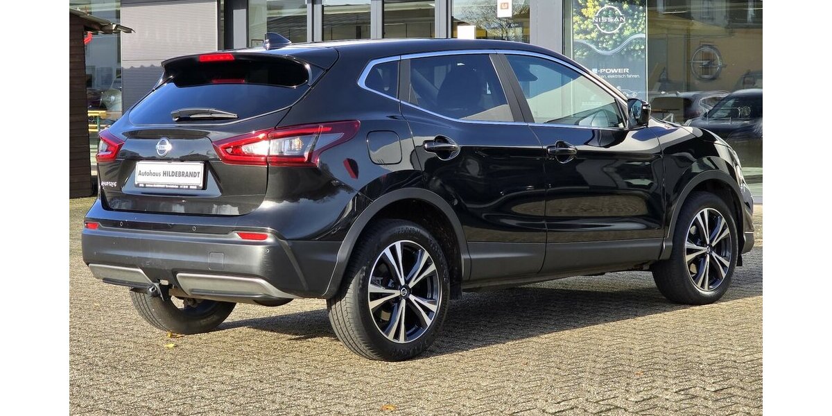 Nissan Qashqai N-Connecta Automatik|AHK|Winterpaket|LED 79.663 km 18.450 &euro; Wermelskirchen 42929