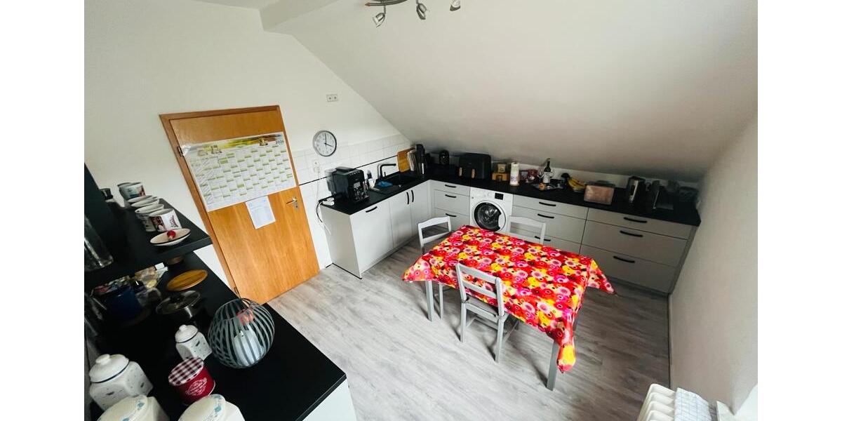 Dachgeschoßwohnung Schalksmühle - 2.5 Zimmer, 90 m&sup2;, 800&euro; | Angebot:26315009